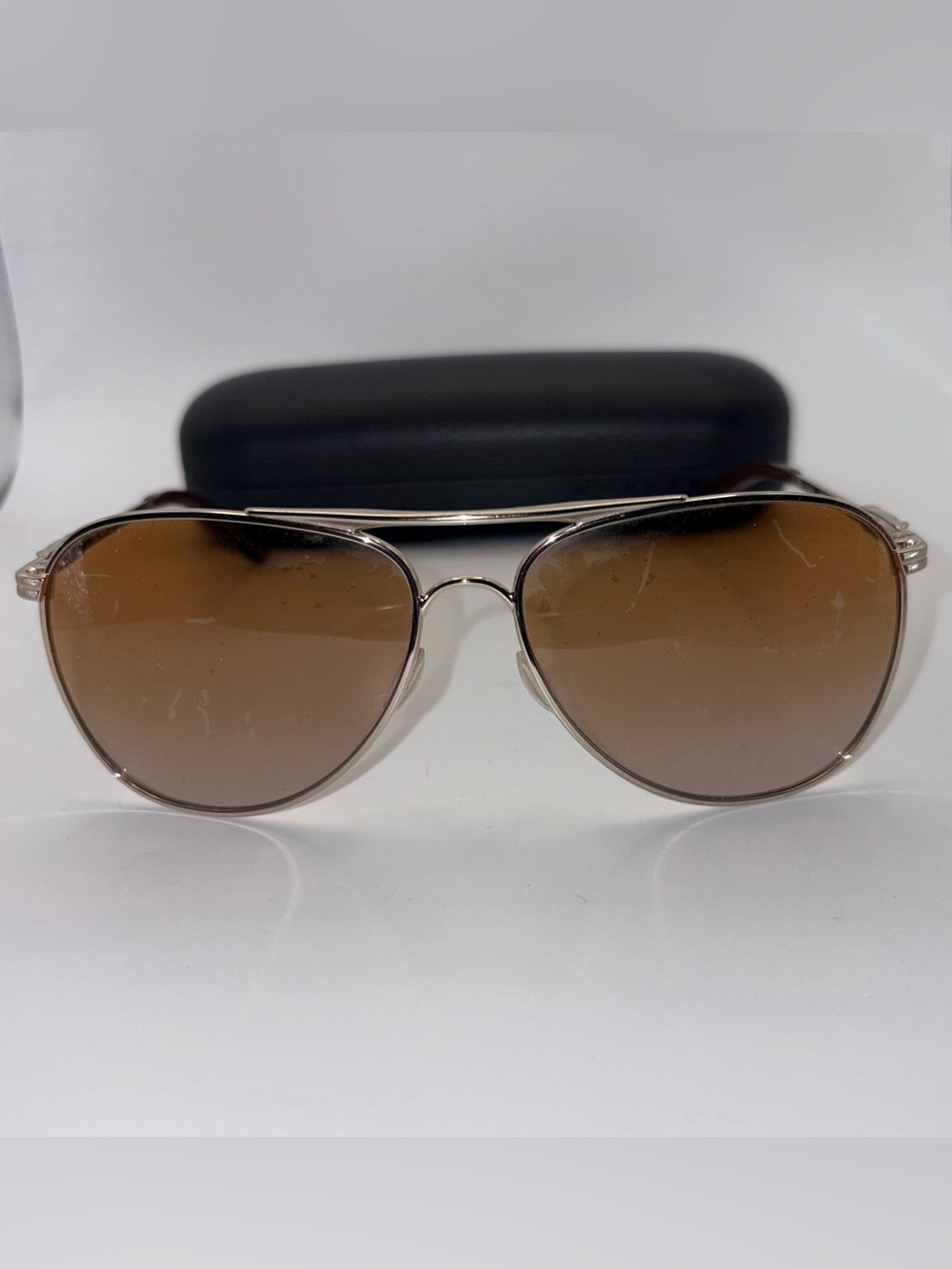 Oakley Daisy Chain Aviator Sunglasses OO4062 with Oakley hard case
